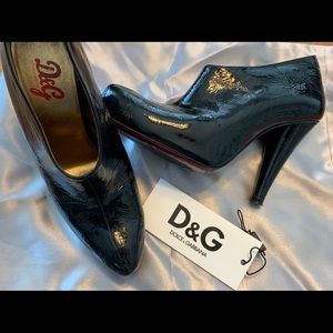 Dolce Gabbana Patent Leather Women’s Shoes